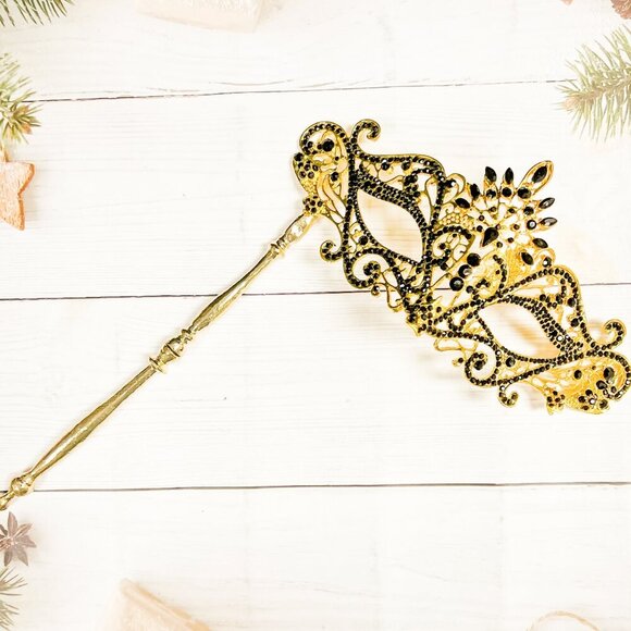 Elegant Gold and Black Masquerade Face Mask - Picture 2 of 6